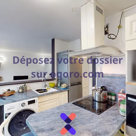 Rent this 3 bed apartment on 25 Rue des Berthauds in 93110 Rosny-sous-Bois, France