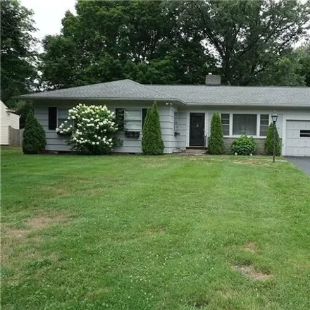 Rent this 3 bed house on 199 Overbrook Road in Town/Village of East Rochester, NY 14618
