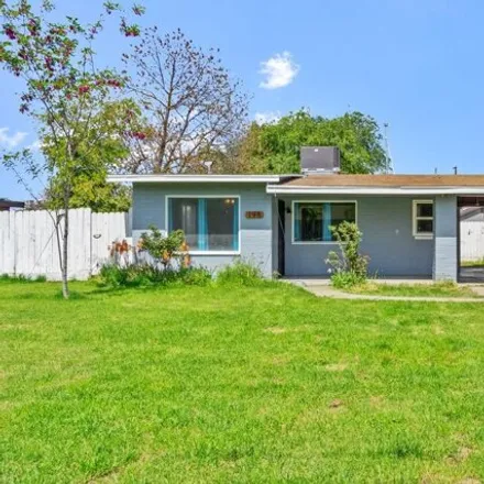 Buy this 3 bed house on 188 West Stanley Avenue in Reedley, CA 93654