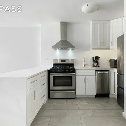 Image 7 - Kips Bay Tower North, East 33rd Street, New York, NY 10016, USA - Apartment for rent