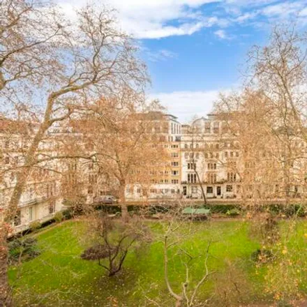 Image 2 - Clifford Court, 24-25 Kensington Gardens Square, London, W2 4BH, United Kingdom - Apartment for sale