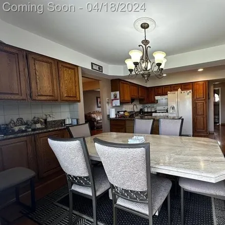 Image 7 - 3039 Groves Drive, Sterling Heights, MI 48310, USA - House for sale