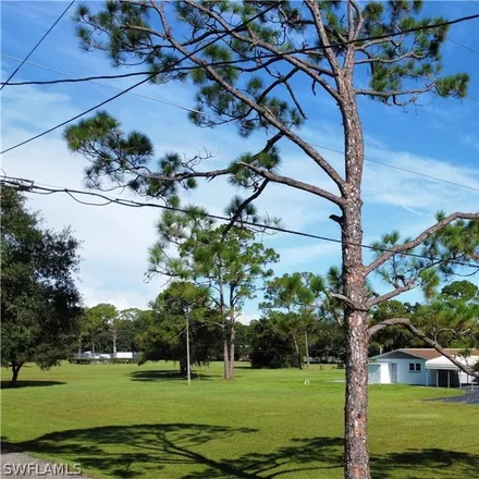 Image 3 - 17753 Wells Road, Lee County, FL 33917, USA - House for sale