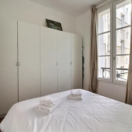 Image 5 - 15 Avenue de Wagram, 75017 Paris, France - Apartment for rent