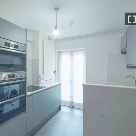 Rent this 3 bed apartment on Garden Houses in Wansey Street, London