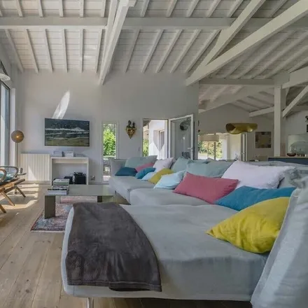 Rent this 5 bed house on 64310 Saint-Pée-sur-Nivelle