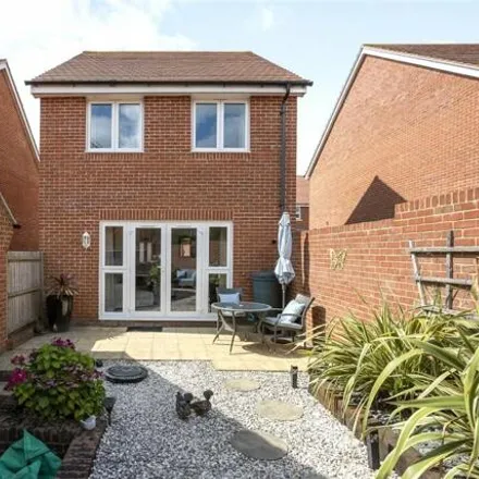 Buy this 3 bed house on Dunlin Close in Havant, PO10 7GT