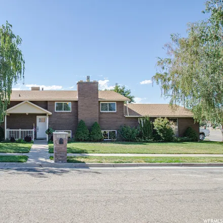 Buy this 5 bed house on 299 West 4600 South in Washington Terrace, Weber County