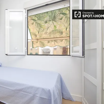 Rent this 4 bed room on Madrid in Calle de la Amistad, 28025 Madrid