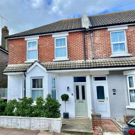 Buy this 3 bed house on Broomfield Street in Eastbourne, BN21 1RH