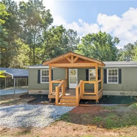 Buy this 3 bed house on 570 Jim David Rd in Nicholson, Georgia