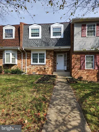 Rent this 3 bed townhouse on 14847 Cherrydale Drive in Woodbridge, VA 22193