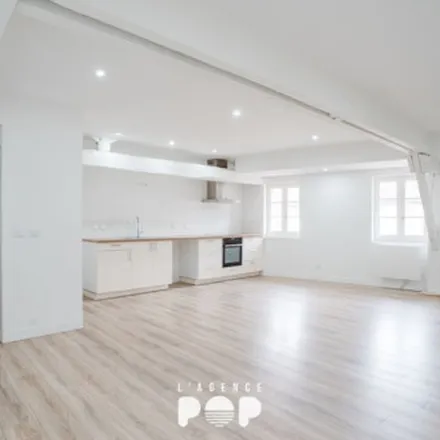 Rent this 3 bed apartment on Cours Tourny in 24000 Périgueux, France