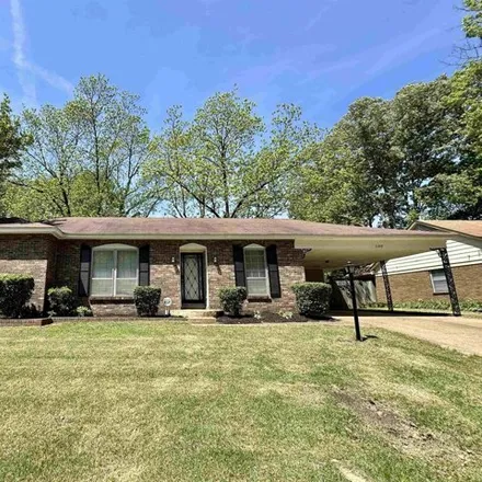 Buy this 3 bed house on 3223 Bluemont Drive in Memphis, TN 38134