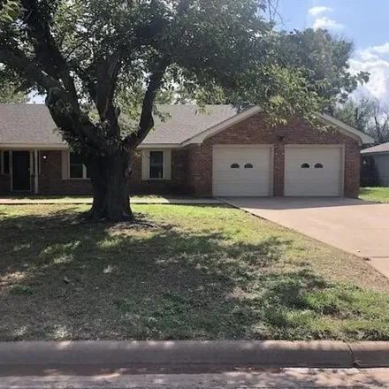 Rent this 4 bed house on 2221 Brookhollow Drive in Abilene, TX 79605