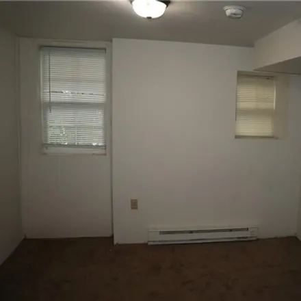 Image 7 - 631 Park Street, California, Washington County, PA 15419, USA - Apartment for rent
