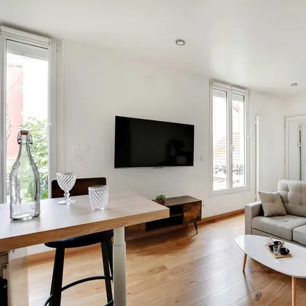 Rent this studio apartment on 10 Villa Saint-Pierre in 94220 Charenton-le-Pont, France