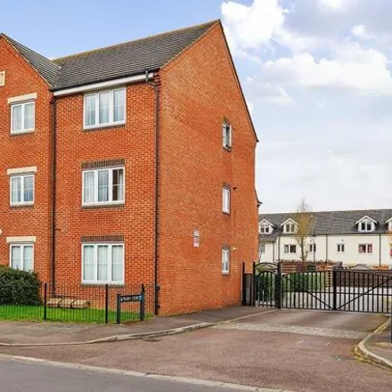 Buy this 2 bed apartment on Buckler Road in Wolsey Road, Oxford