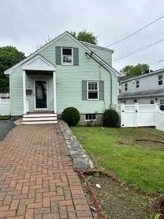 Rent this 4 bed house on 15 Governor Rd in Arlington, Massachusetts