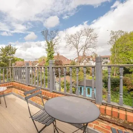 Image 5 - Brondesbury Court, 235 Willesden Lane, Brondesbury Park, London, NW2 5RE, United Kingdom - Apartment for rent