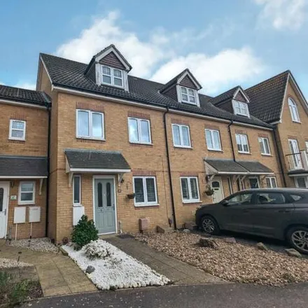 Buy this 3 bed townhouse on Seafire Road in Westland Drive, Lee-on-the-Solent
