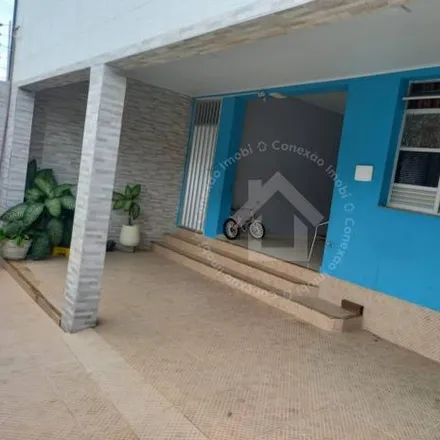Buy this 5 bed house on Avenida Maranhão in Dezoito do Forte, Aracaju - SE