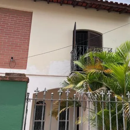 Buy this 3 bed house on Rua Francisco da Silva Pontes in Bairro do Cambará, São Roque - SP