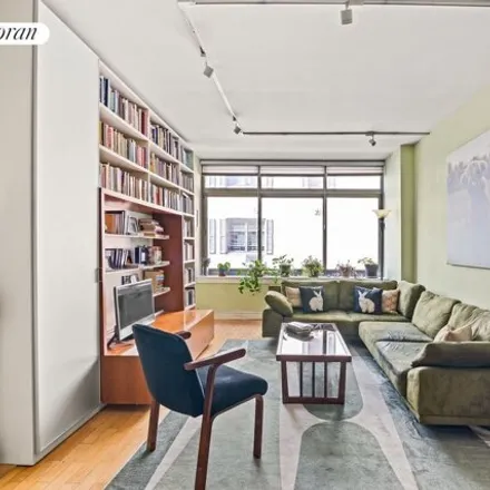 Image 2 - 100 Horatio Street, New York, NY 10014, USA - Condo for sale