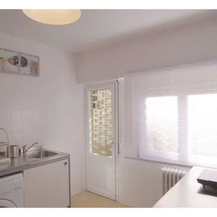 Image 7 - Avenida de Pirineos, 50015 Zaragoza, Spain - Apartment for rent