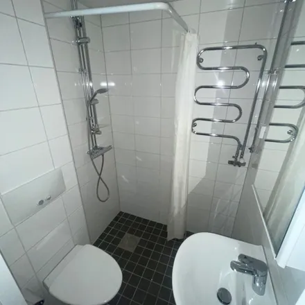 Rent this 2 bed apartment on Heljestrandsgatan in 633 44 Eskilstuna, Sweden