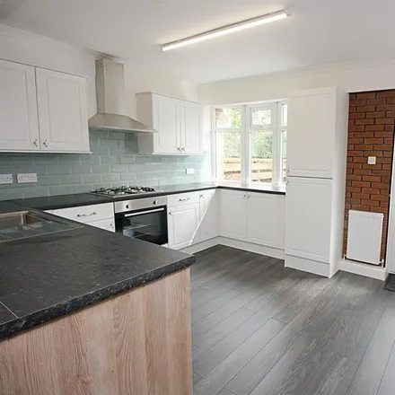 Image 3 - Farnham Street, Newcastle upon Tyne, NE15 8RF, United Kingdom - Townhouse for rent