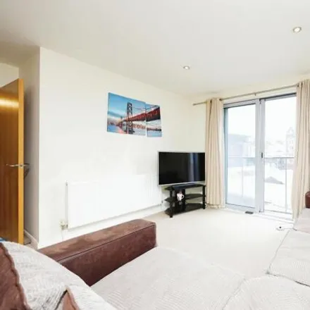 Image 3 - Hewer's Row, Plymouth, PL4 8DL, United Kingdom - Apartment for sale