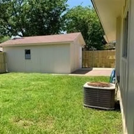 Image 3 - 918 Meadow Mead Drive, Allen, TX 75003, USA - House for rent