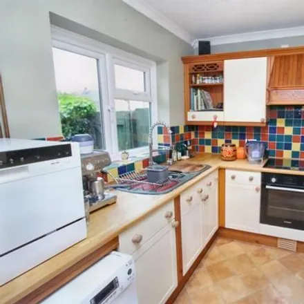 Image 4 - Hinton Crescent, Hereford, HR2 6AB, United Kingdom - House for sale