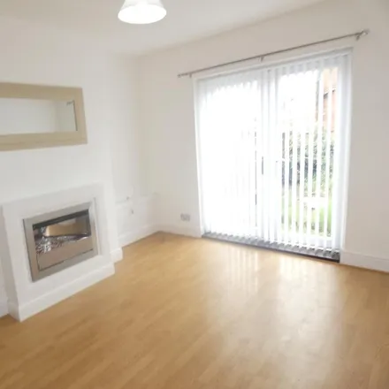 Rent this 2 bed apartment on Marondale Avenue in Newcastle upon Tyne, NE6 4HJ