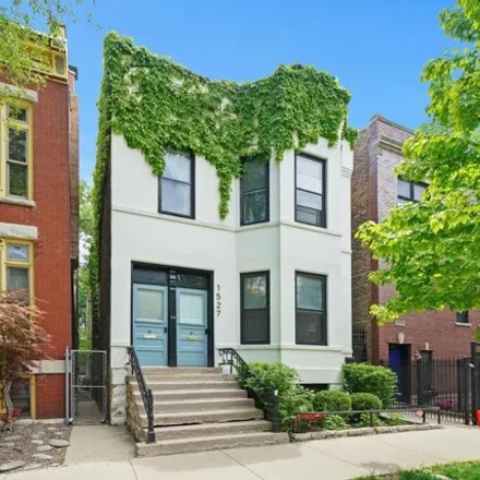 Buy this 1studio house on 1527 North Claremont Avenue in Chicago, IL 60647