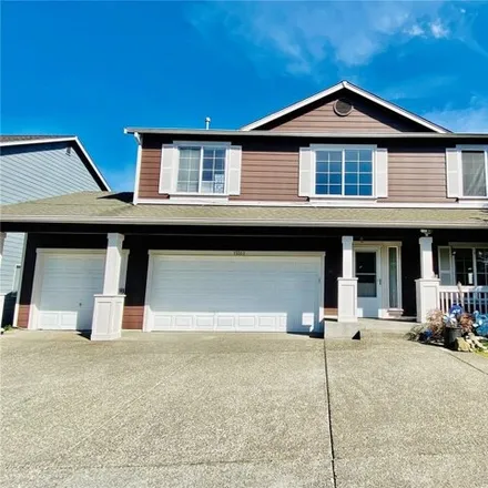 Buy this 6 bed house on 17803 Southeast 257th Street in Covington, WA 98042