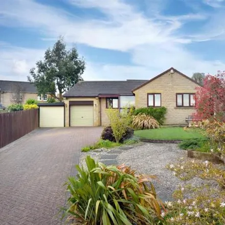 Buy this 3 bed house on Walshaw Road in Worrall, S35 0AS
