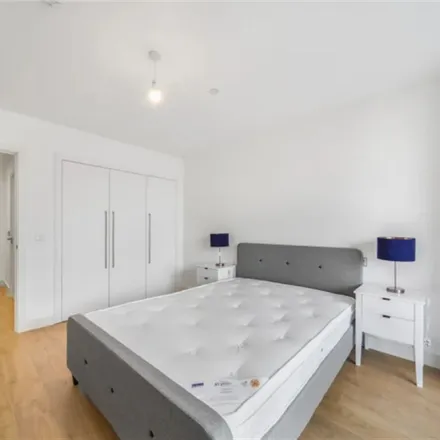 Image 7 - New Village Avenue, London, E14 0LD, United Kingdom - Apartment for rent
