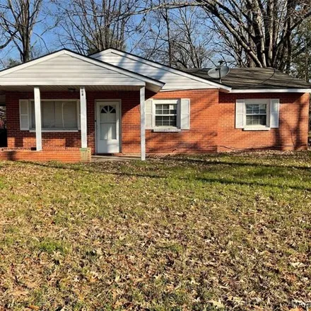 Buy this 3 bed house on 112 Beckview Drive in Arlington, Montgomery