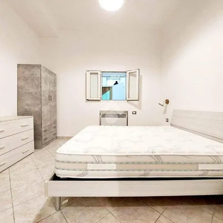 Image 2 - Via Matteo Renato Imbriani, 80136 Naples NA, Italy - Apartment for rent