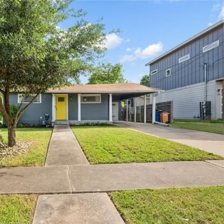 Buy this 3 bed condo on 4709 Leslie Avenue in Austin, TX 78721