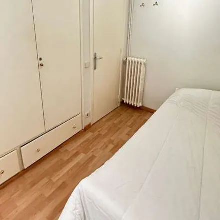 Image 3 - Carrer del Trinquet, 16, 08034 Barcelona, Spain - Apartment for rent