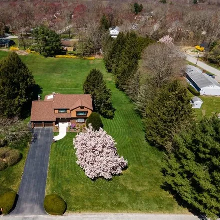 Buy this 4 bed house on 6 Forge Lane in Franklin, Southeastern Connecticut Planning Region