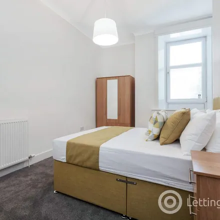 Rent this 1 bed apartment on Broomhill in Thornwood Avenue/ Thornwood Gardens, Thornwood Avenue