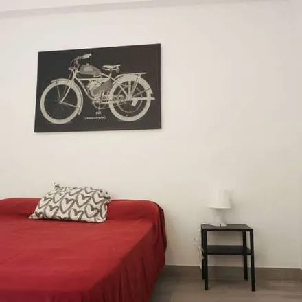 Image 9 - Carrer de la Floresta, 46023 Valencia, Spain - Apartment for rent