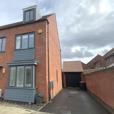 Buy this 3 bed duplex on unnamed road in Dawley, TF3 5JH