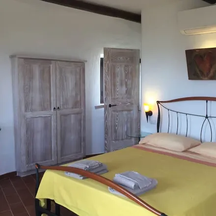 Rent this 2 bed house on Comune di Santa Teresa Gallura in Piazza Villamarina, 07028 Lungòni/Santa Teresa Gallura SS