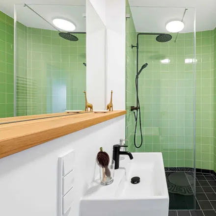 Image 9 - Green Levels, Tübinger Straße, 80686 Munich, Germany - Room for rent