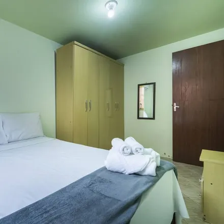 Rent this 3 bed house on Rua Praia de Bombinhas in Centro, Bombinhas - SC